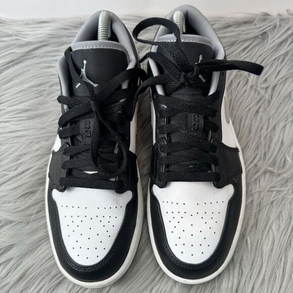 Nike Air Jordan 1 Low Black Medium Grey Size 7.5 - Picture 7 of 16